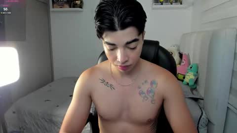 Mr. Santiago online show from November 23, 1:22 pm