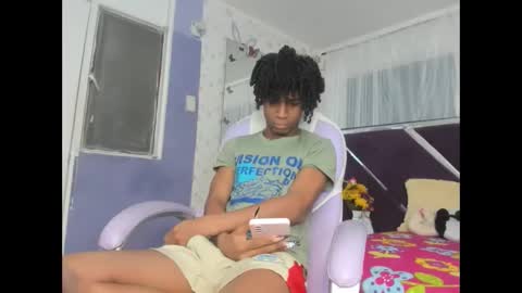 Snapshot of santy_bigcock_01 chatting on November 26, 12:17 pm santy online show from November 26, 12:17 pm