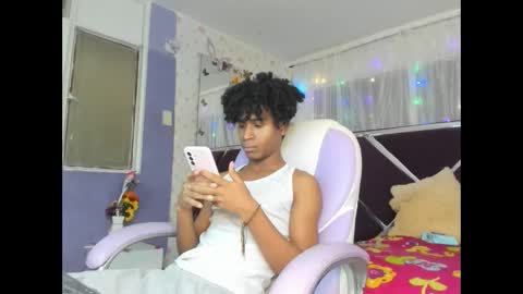 Snapshot of santy_bigcock_01 chatting on January 9, 5:48 pm santy online show from January 9, 5:48 pm