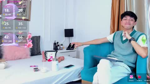 Santiago Carrington online show from January 15, 11:40 pm