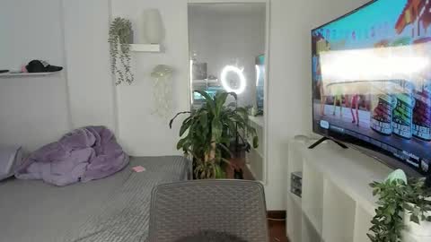 kitty online show from November 6, 8:10 pm