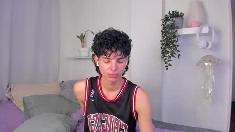 Snapshot of santy_kitty chatting on February 3, 2:53 am kitty online show from February 3, 2:53 am