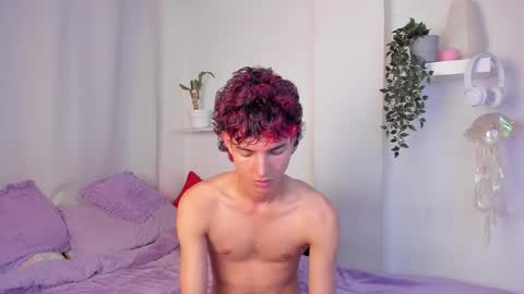 Snapshot of santy_kitty chatting on March 13, 2:07 am kitty online show from March 13, 2:07 am