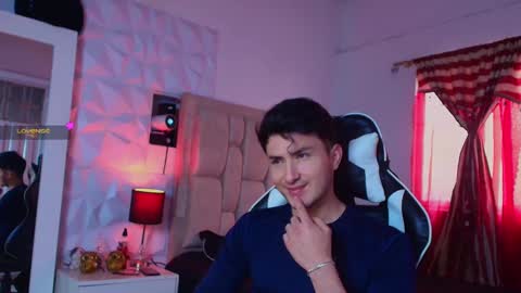 Santyago online show from December 29, 8:15 pm