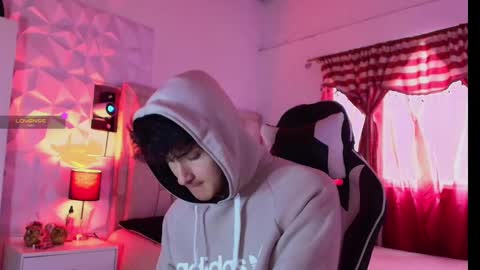 Santyago online show from January 3, 9:57 pm