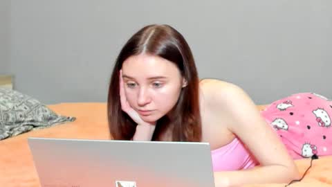 santythousand online show from December 3, 2:15 pm