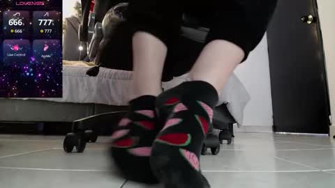 sanyaseraphine0 online show from December 19, 7:43 pm