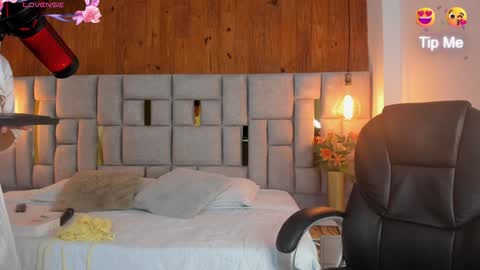 Saori  online show from January 17, 12:10 pm