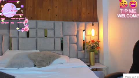 Saori  online show from March 4, 11:40 am