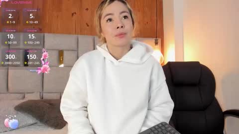 Saori  online show from September 19, 11:33 am