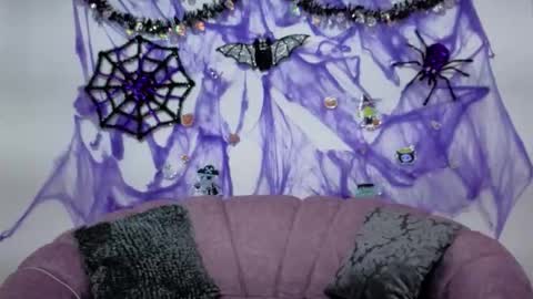 saorisworld online show from November 2, 4:59 am