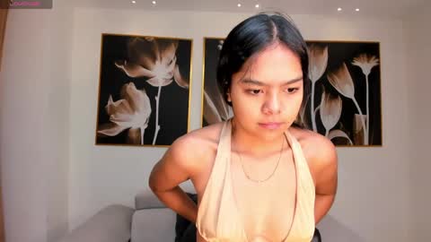 Snapshot of saphirajames chatting on June 6, 6:56 pm Saphira James online show from June 6, 6:56 pm
