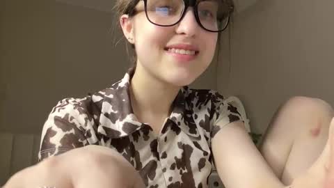 Anny online show from March 7, 9:23 pm