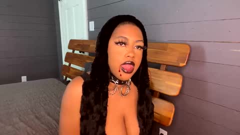 Snapshot of sapiosuccubust chatting on October 8, 9:23 pm Sapio online show from October 8, 9:23 pm