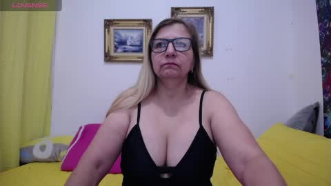 sara online show from May 4, 1:29 pm