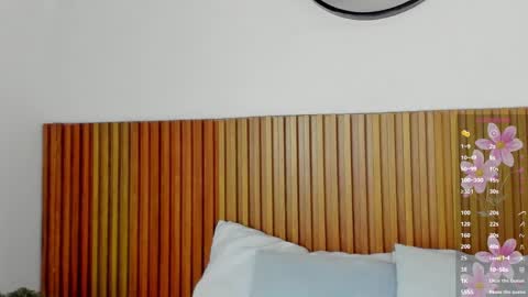 Sara online show from December 11, 12:23 pm