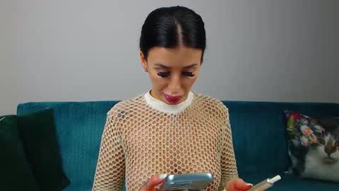 Snapshot of sara_daisy chatting on February 6, 6:00 pm Im Sara I am happy to be here online show from February 6, 6:00 pm