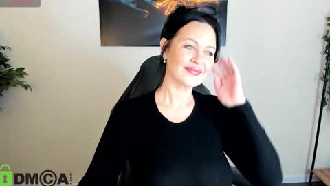 Sara online show from March 17, 9:01 am