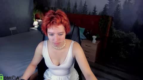 Snapshot of sara_frayy chatting on September 17, 12:34 am Sarah online show from September 17, 12:34 am