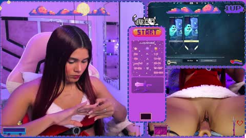 Snapshot of sara_hil chatting on December 5, 9:17 pm Sara online show from December 5, 9:17 pm