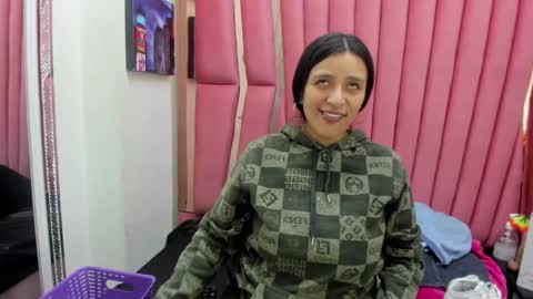 sara_honny online show from February 21, 4:02 am
