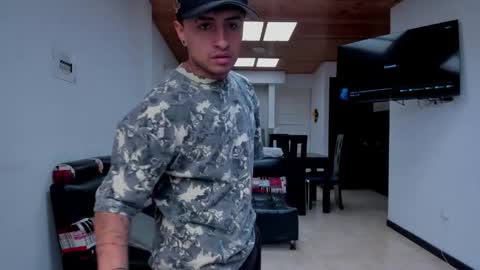 sara_jhon_ online show from May 13, 5:32 pm