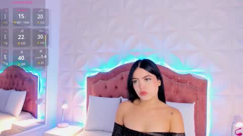 sara laurent  online show from January 15, 11:59 am