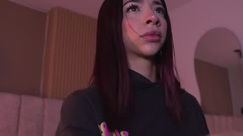 sara_lopee1 online show from May 29, 11:52 am