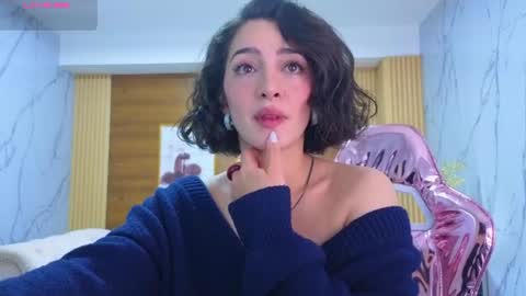 Sara  online show from June 25, 1:37 pm