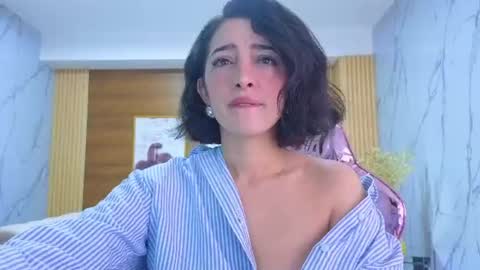 Sara  online show from June 26, 1:37 pm