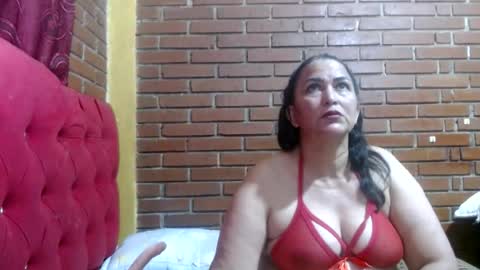 Snapshot of sara_love43 chatting on July 8, 5:45 am Sara love online show from July 8, 5:45 am