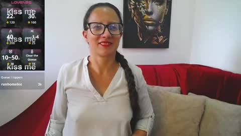 Snapshot of sara_marrisson chatting on June 5, 8:47 pm Sara online show from June 5, 8:47 pm