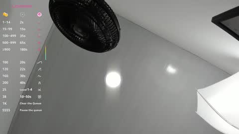 Snapshot of sara_melo chatting on February 15, 11:08 am Sara online show from February 15, 11:08 am