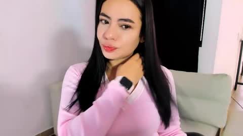 Sara online show from April 2, 1:20 pm