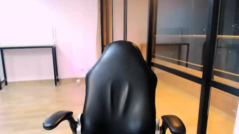 Sara online show from April 22, 5:32 am