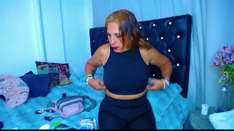 Sara Parker online show from October 3, 1:02 am