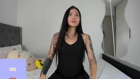 Sara online show from December 11, 5:48 pm