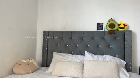 Sara online show from February 28, 1:47 pm