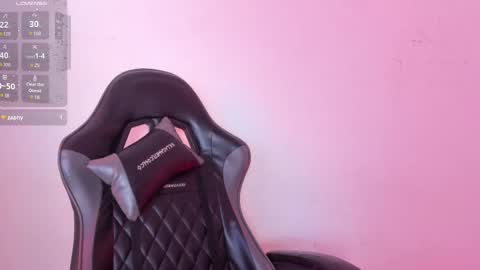 sara_roades online show from November 14, 7:56 pm