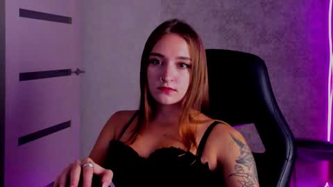 Sara online show from September 20, 8:32 pm