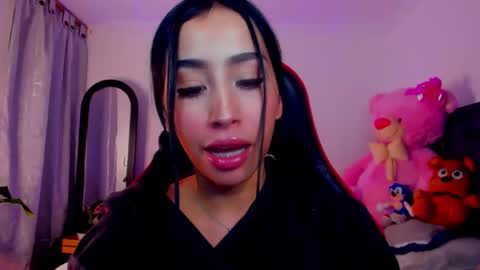 Snapshot of sara_stone03 chatting on January 30, 6:35 am sara_stone03 online show from January 30, 6:35 am