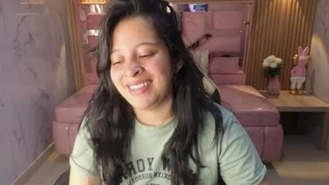 Snapshot of sara_tellez_s chatting on July 14, 1:06 pm Sara T. online show from July 14, 1:06 pm