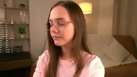 Snapshot of sara_whooops chatting on January 8, 6:10 pm Im Sara online show from January 8, 6:10 pm