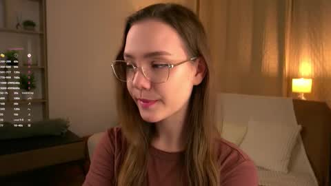 Snapshot of sara_whooops chatting on February 16, 4:58 pm Im Sara online show from February 16, 4:58 pm