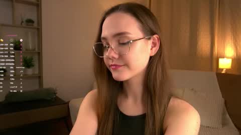 Snapshot of sara_whooops chatting on February 27, 6:08 pm Im Sara online show from February 27, 6:08 pm