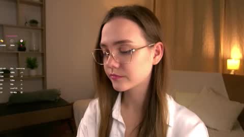 Snapshot of sara_whooops chatting on March 1, 5:59 pm Im Sara online show from March 1, 5:59 pm