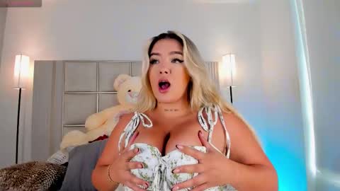 Sara Miller  online show from March 17, 8:45 pm