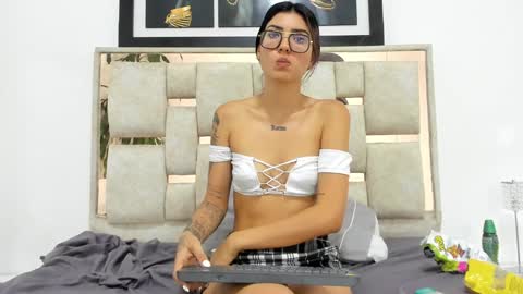 sara online show from January 25, 9:36 am