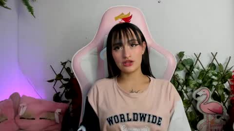 Sarah Ramirez online show from December 21, 5:58 am