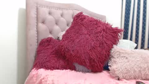 Sara online show from September 11, 9:59 pm